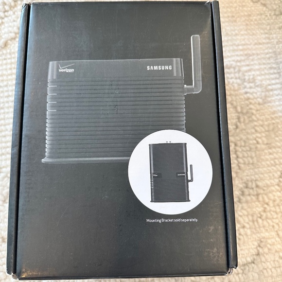 Verizon Wireless Network Booster Extender for business SCS-2U3100, NIB